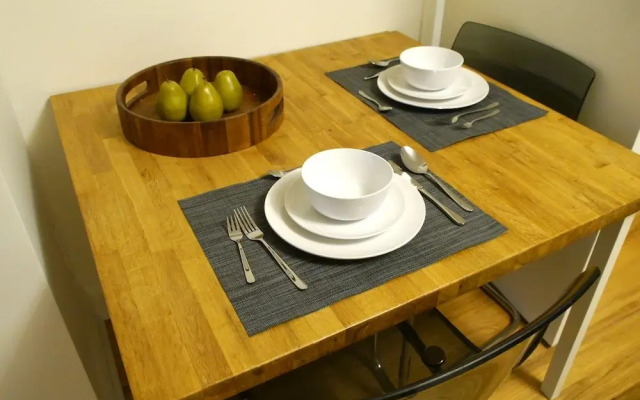 Amazing 1 Bedroom Apartment near Mall