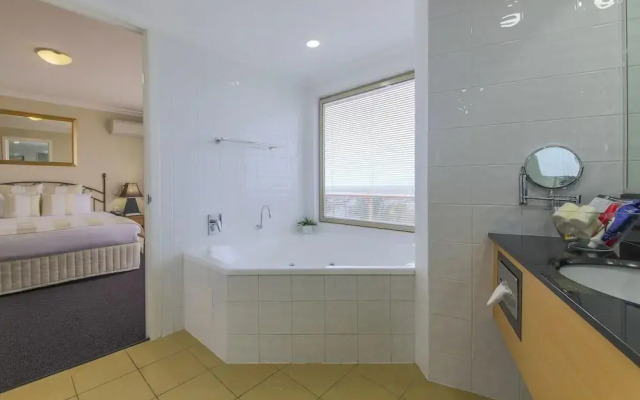 Clarion Hotel Mackay Marina