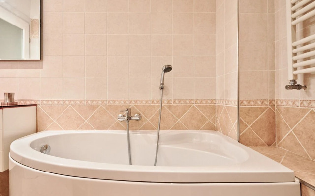 Piazza Statuto Elegant Apartment