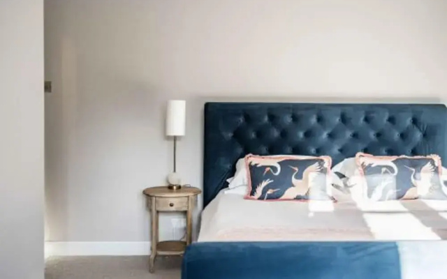 Host Stay Bressingham Lodge