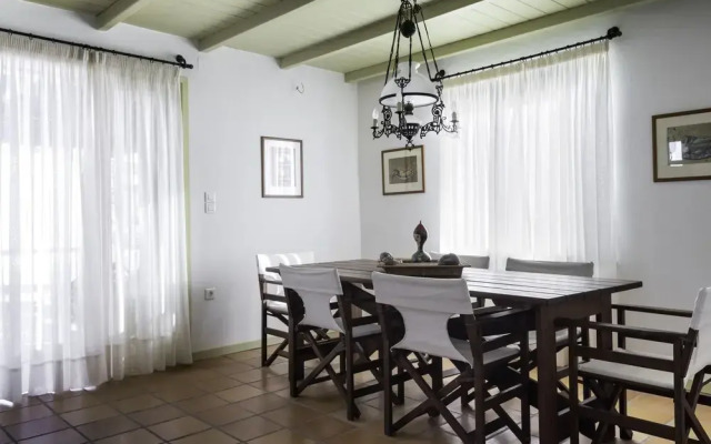Mykopetra Villas
