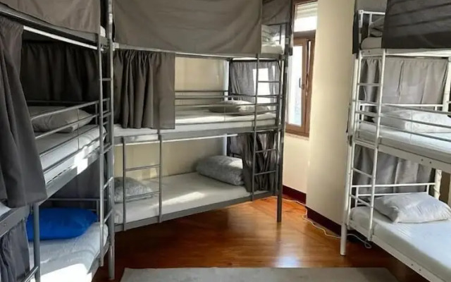 Easy Host Porto