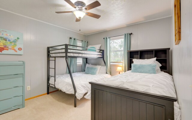 Rogers Vacation Rental ~ 7 Mi to Downtown