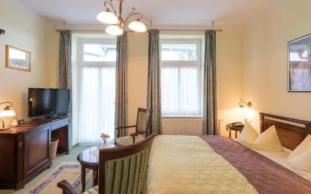 Hotel Merkur
