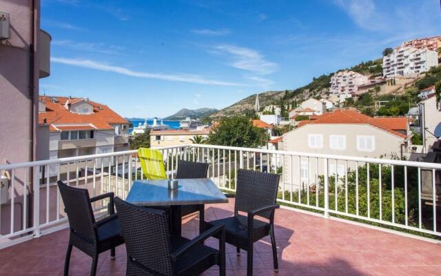 Apartments Tomy & Domy