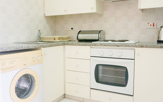 Iris Village, Apt 201, Block 12