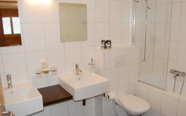 Le Mayen 14 - Four Bedroom