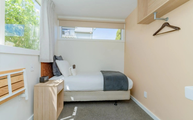 Melbourne Lodge