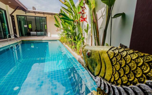 Tropical Pool Villas near Phuket Zoo