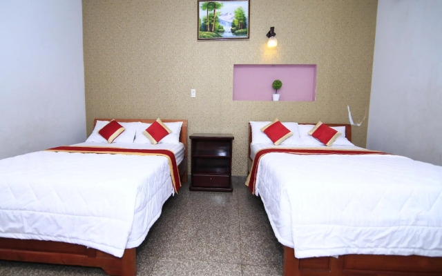 Truong Giang Hotel