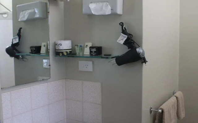 Aromet Motor Inn