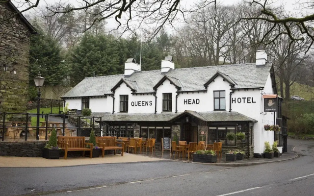 Queens Head Hotel
