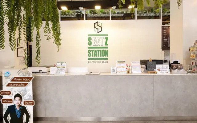 Seatz station Hostel Female only