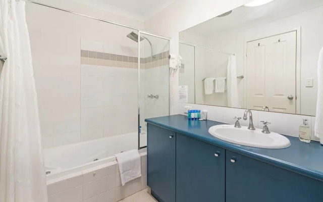 Beachside Breakaway U54 Cape View Resort