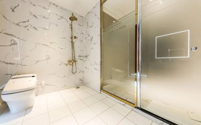 Cheongju The King Hotel