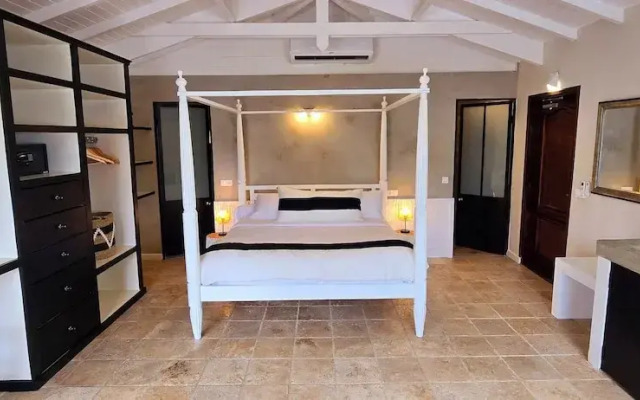 La Villa Hibiscus