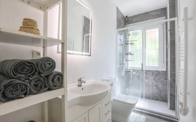 Azahar Gran Plaza in Seville