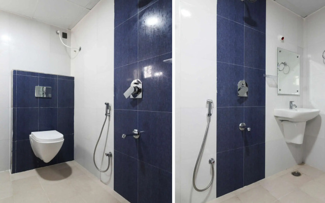 Mythri Hotel by OYO Rooms