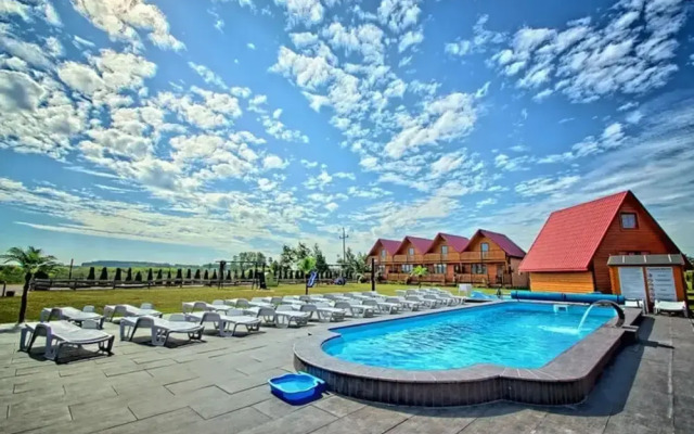 Cottage in Jaroslawiec Near Seaside Beach