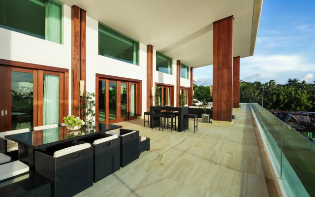 Under the Stars Luxury Apartment