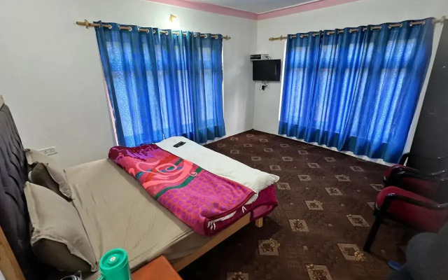 Kandalha Guest House