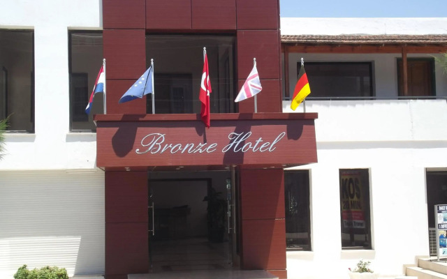 Bronze Hotel