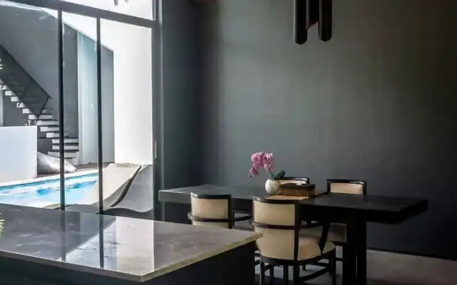 Aster Villa