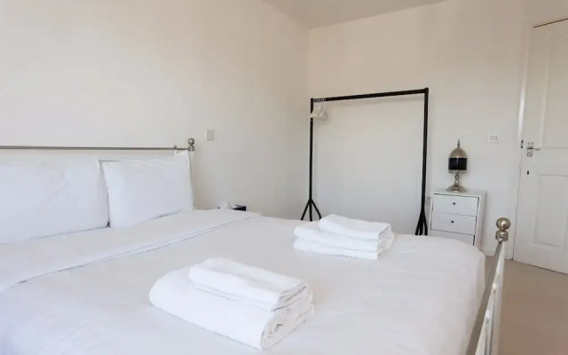 Modern, Stylish 1 Bed In Shadwell