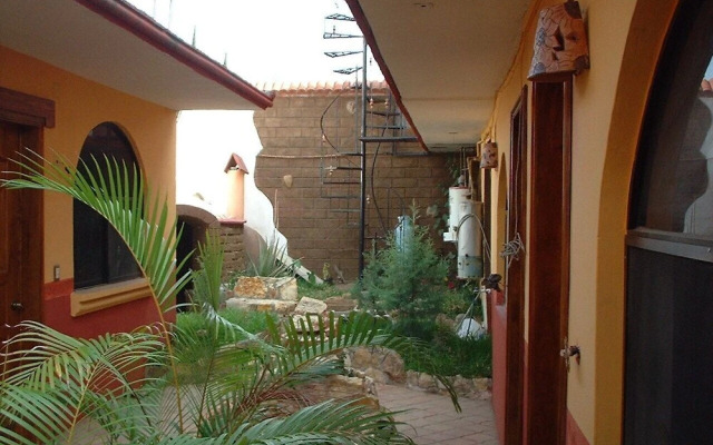 Posada de Xóchitl Plaza del Valle