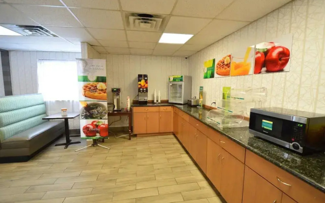 Quality Inn & Suites North