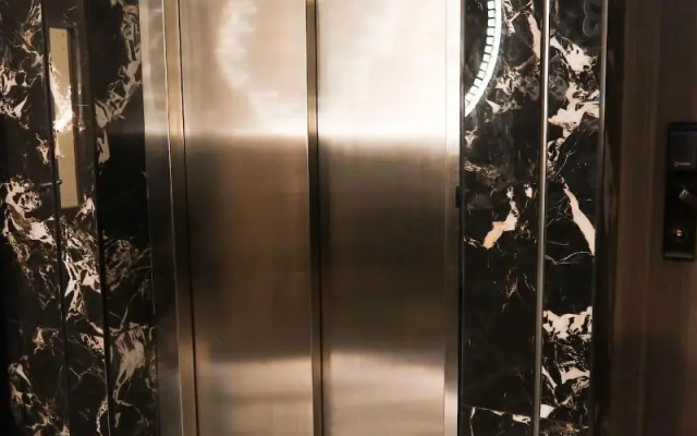 Recharge Residences – Bathroom – Singapore