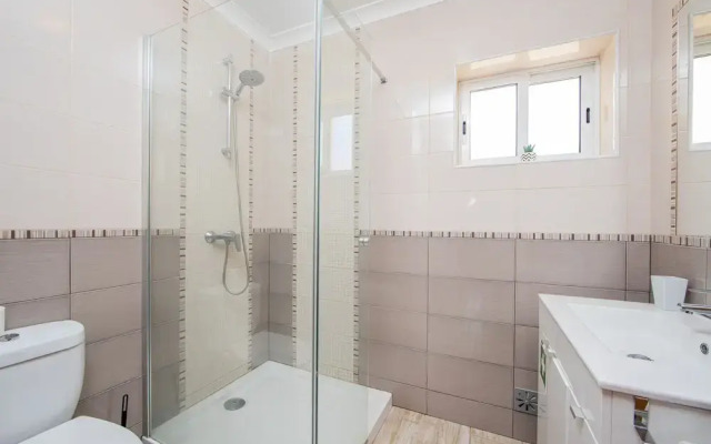Caparica Surf Apartment by Host-Point