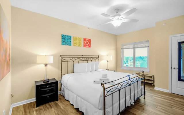 Legacy Towers I Deluxe