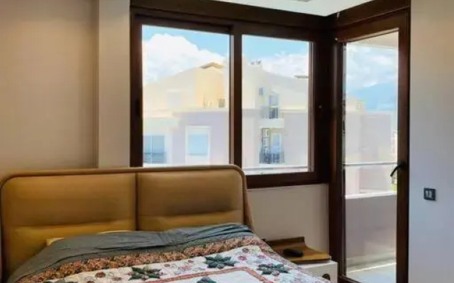 Konaklar bölgesinde Denize Yakın Lüks Dublex Daire