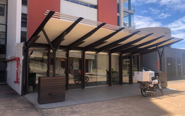 Quayside Waterfront Apartment