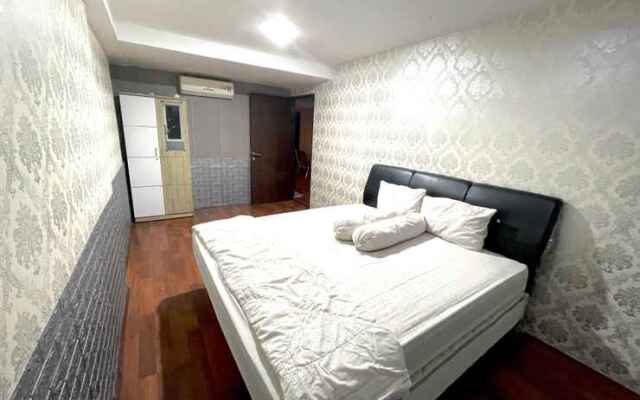 Penthouse at Royal Apartment