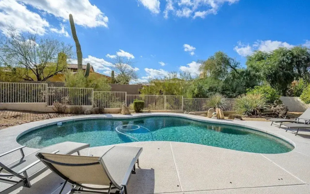 Casa Pinnacle 3 Bedroom Home by RedAwning