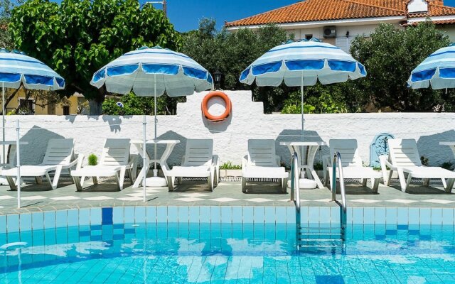 Anna Studios & Apartments