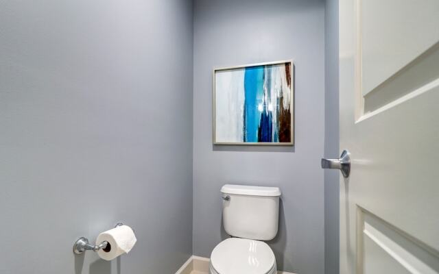 Gulf Front Master Suite! Directly On The Beach! 3 BR / 2 BA! Sleeps 8!