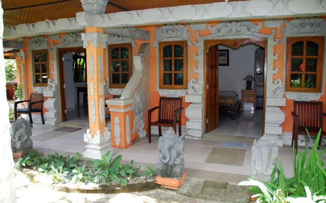 Dolphin Hotel Bali