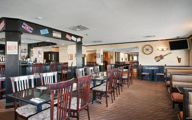 Best Western Plus Ottawa/Kanata Hotel & Conference Centre