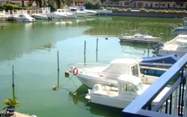 114-bonito Apartamento al Canal