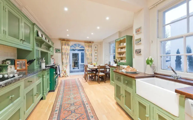 Sweet Inn - Elegant Ballsbridge