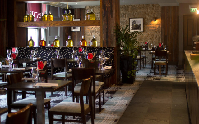 Holiday Inn Newcastle Jesmond by IHG