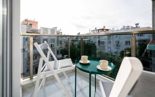 Missafir Modern Flat Near Beach in Muratpasa