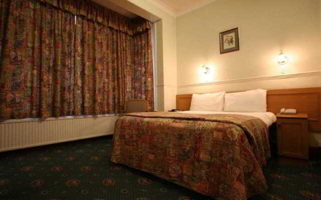 Grange Moor Hotel