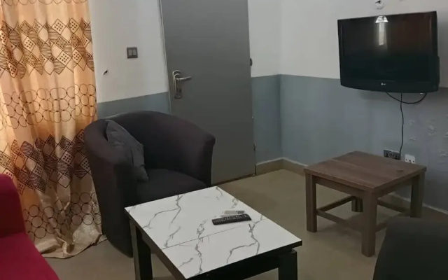 Angels Court Hotel And Suites