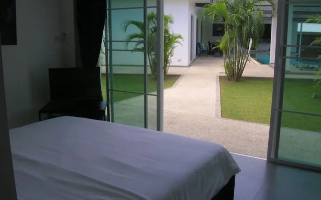 CasaBlue Pool Villa