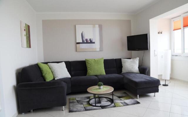 FeWo Tietjen, mit Meerblick, Strandhochhaus F9