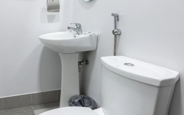 OYO 152 Sangco Condotel